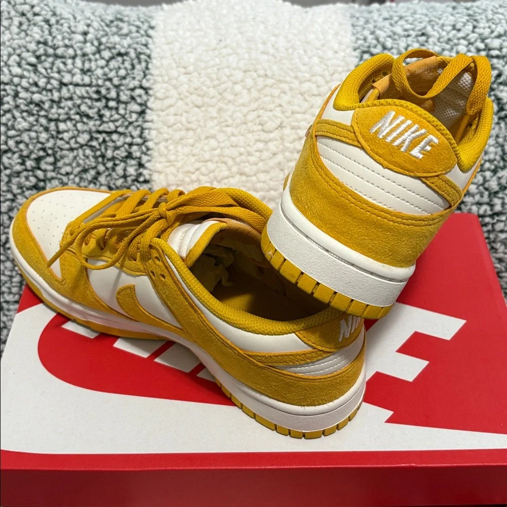 Nike Yellow and White Dunks - Picture 2 of 6